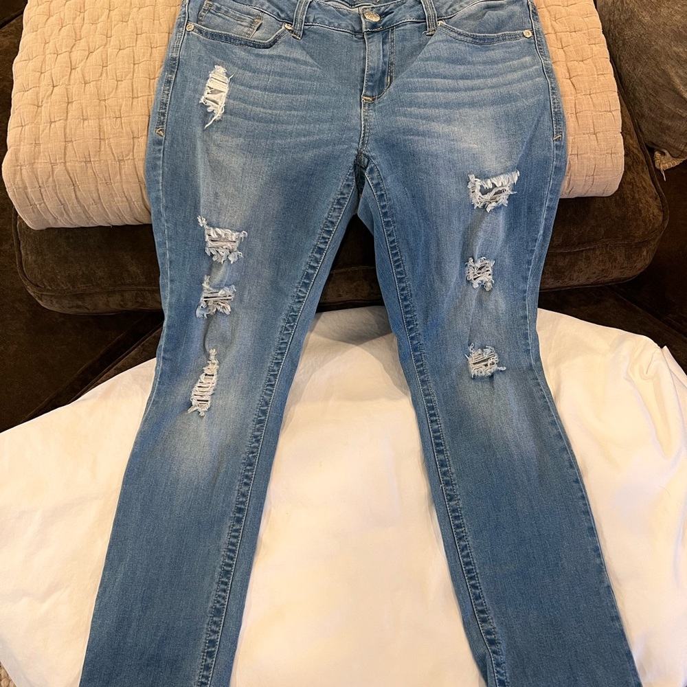 Seven7 Women's Distressed Light Blue Jeans